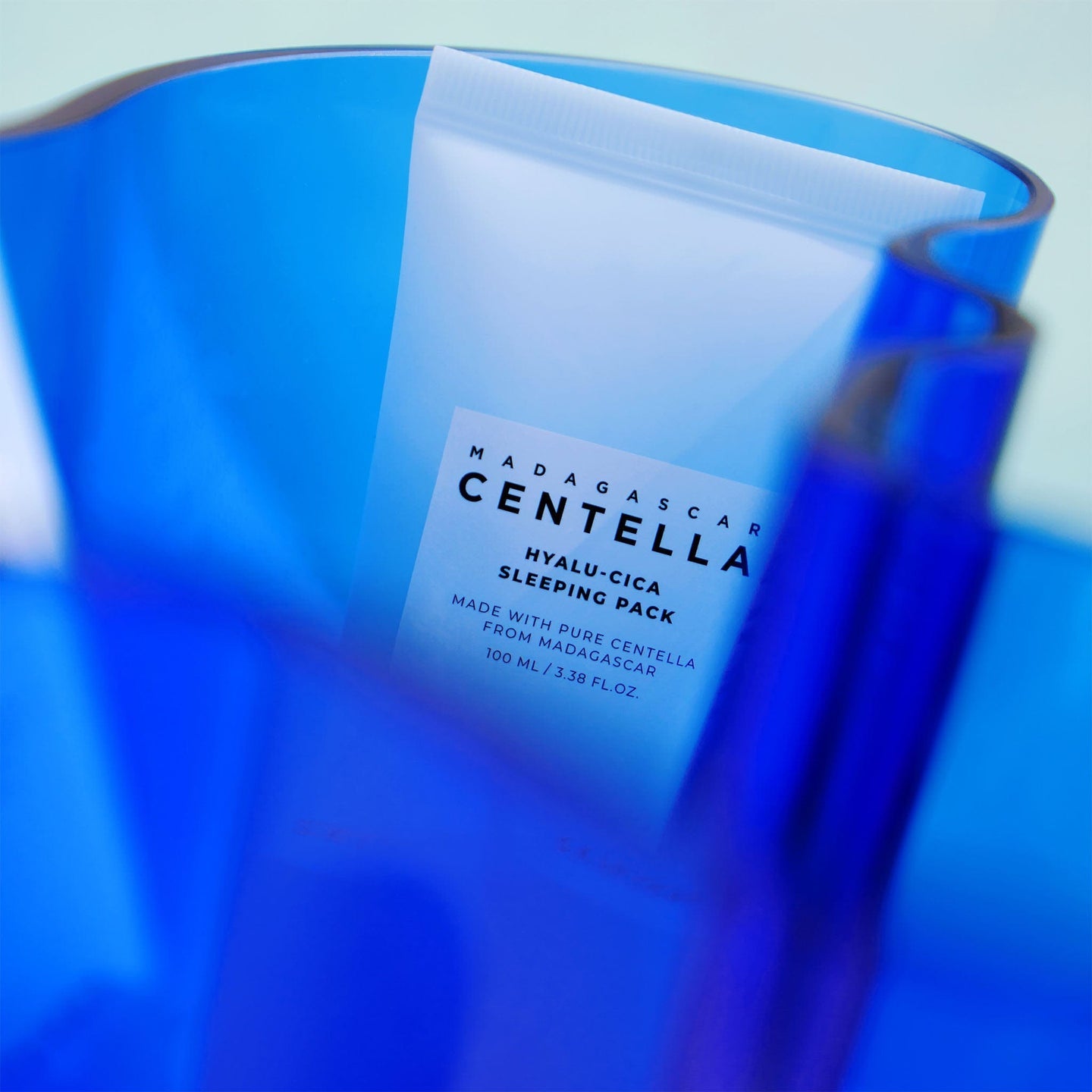 (Mascarilla Hidratante para Dormir) SKIN1004 Hyalu-Cica Sleeping Pack